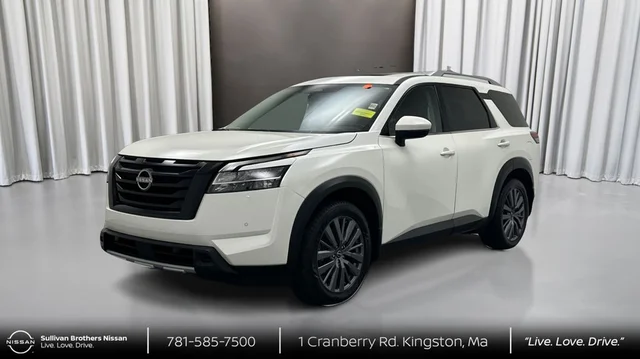 2023 Nissan Pathfinder SL