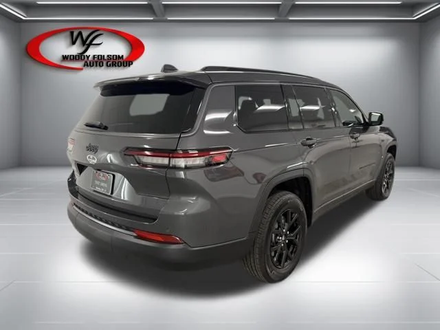 New 2026 Gray Jeep Altitude image 6