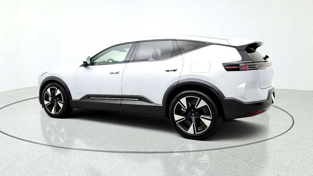 Used 2025 Magnesium Metallic Polestar Long Range Dual Motor image 7