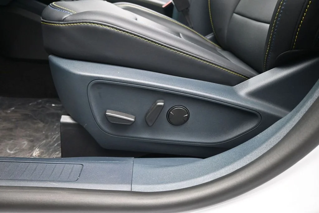 New 2025 Oxford White Ford Lobo Standard image 10