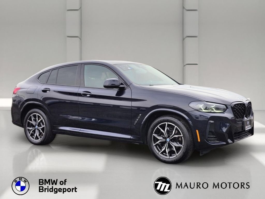 2023 BMW X4 xDrive30i's photo