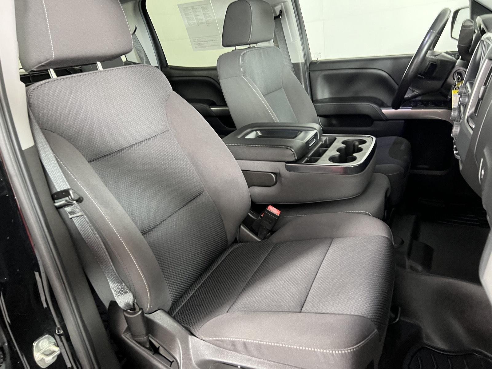 Used 2018 Black Chevrolet LT image 17