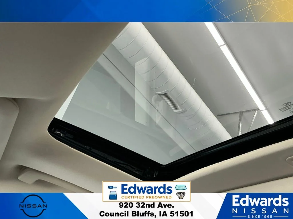 Used 2019 Red Ford Limited image 42