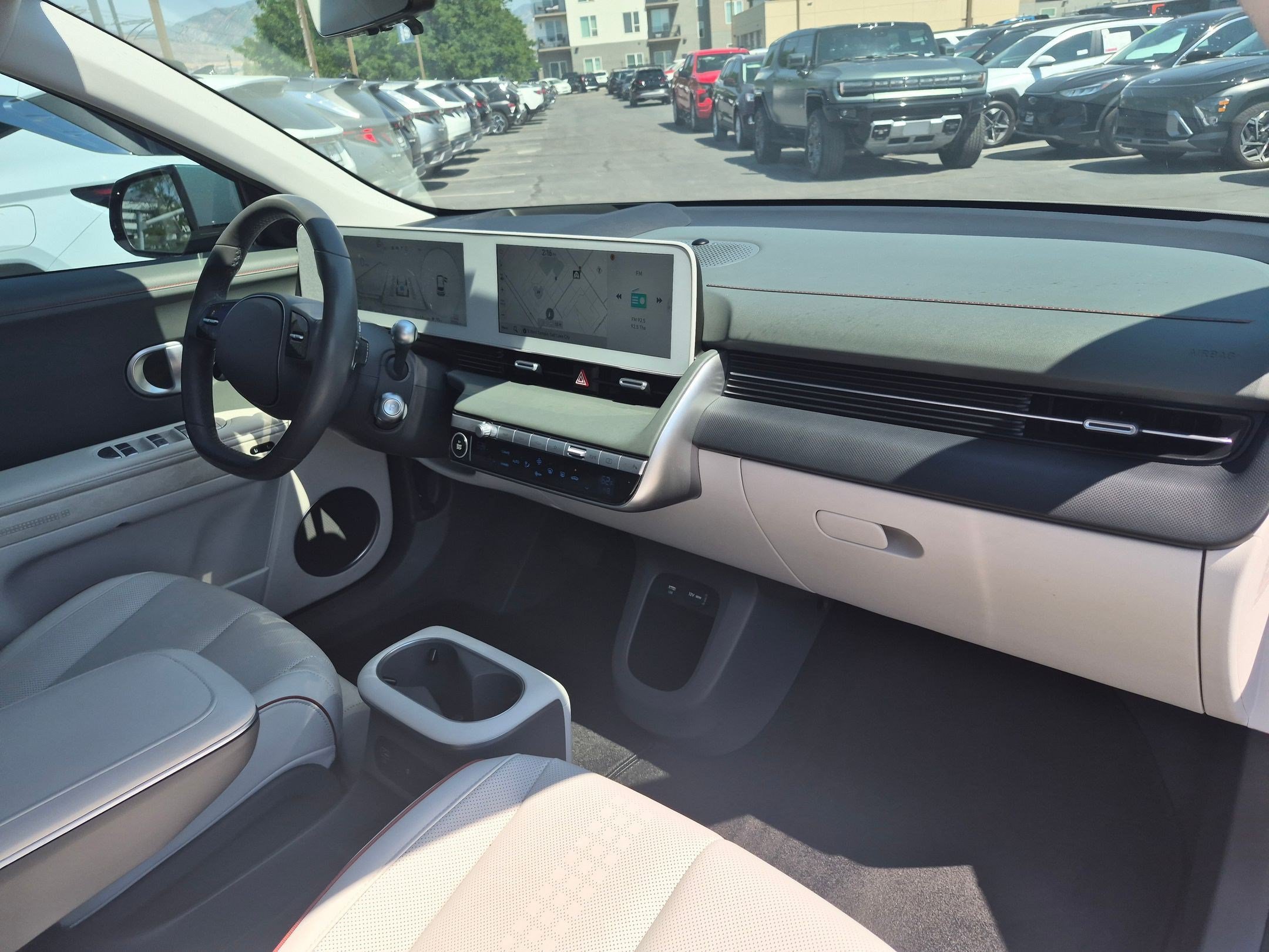 2024 Hyundai IONIQ 5 Limited - Photo 32