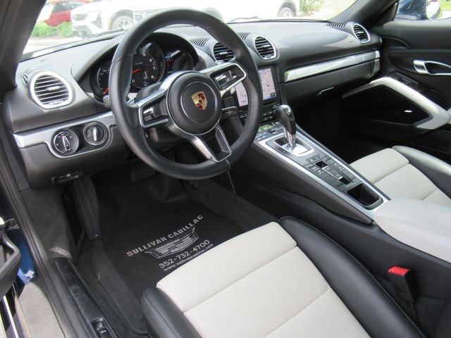 Used 2019 Blue Porsche Base image 15