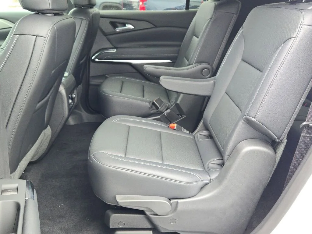 2026 Chevrolet Traverse LT - Photo 18