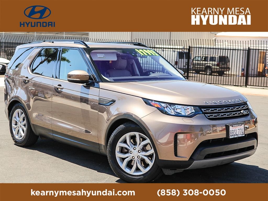 Used 2017 Brown Land Rover SE image 1