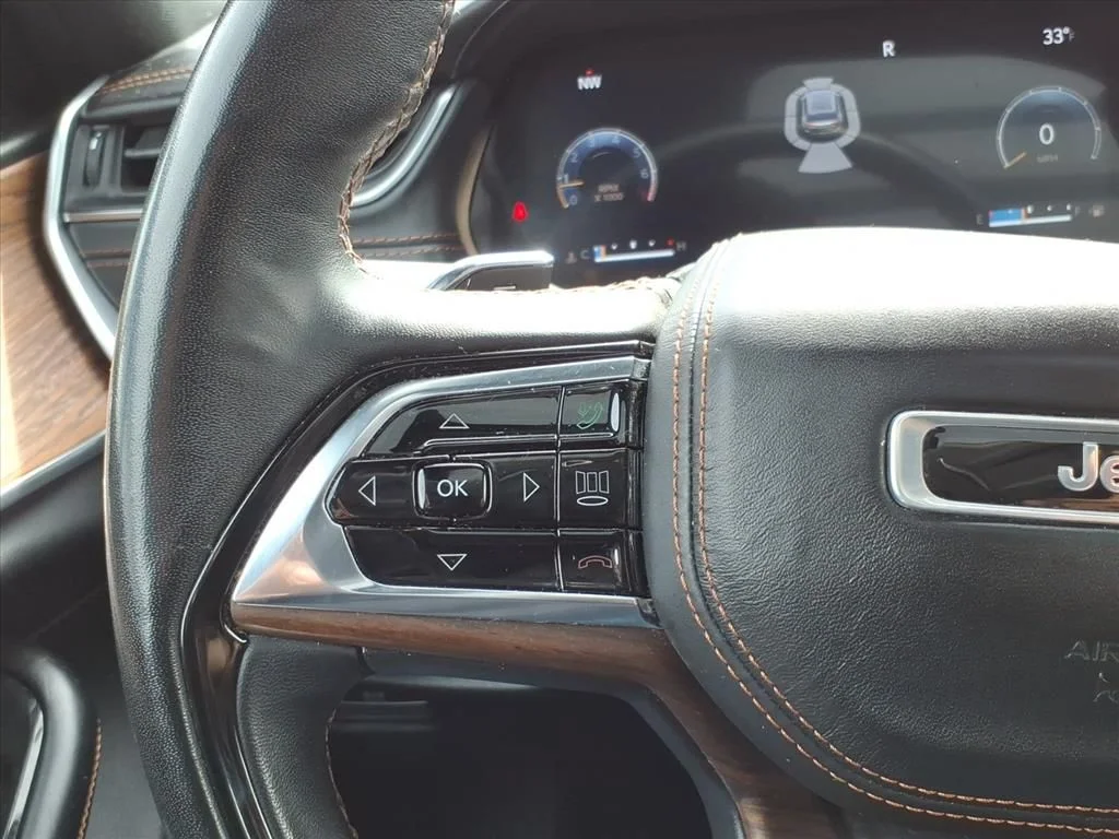 Used 2022 Gray Jeep Summit image 19
