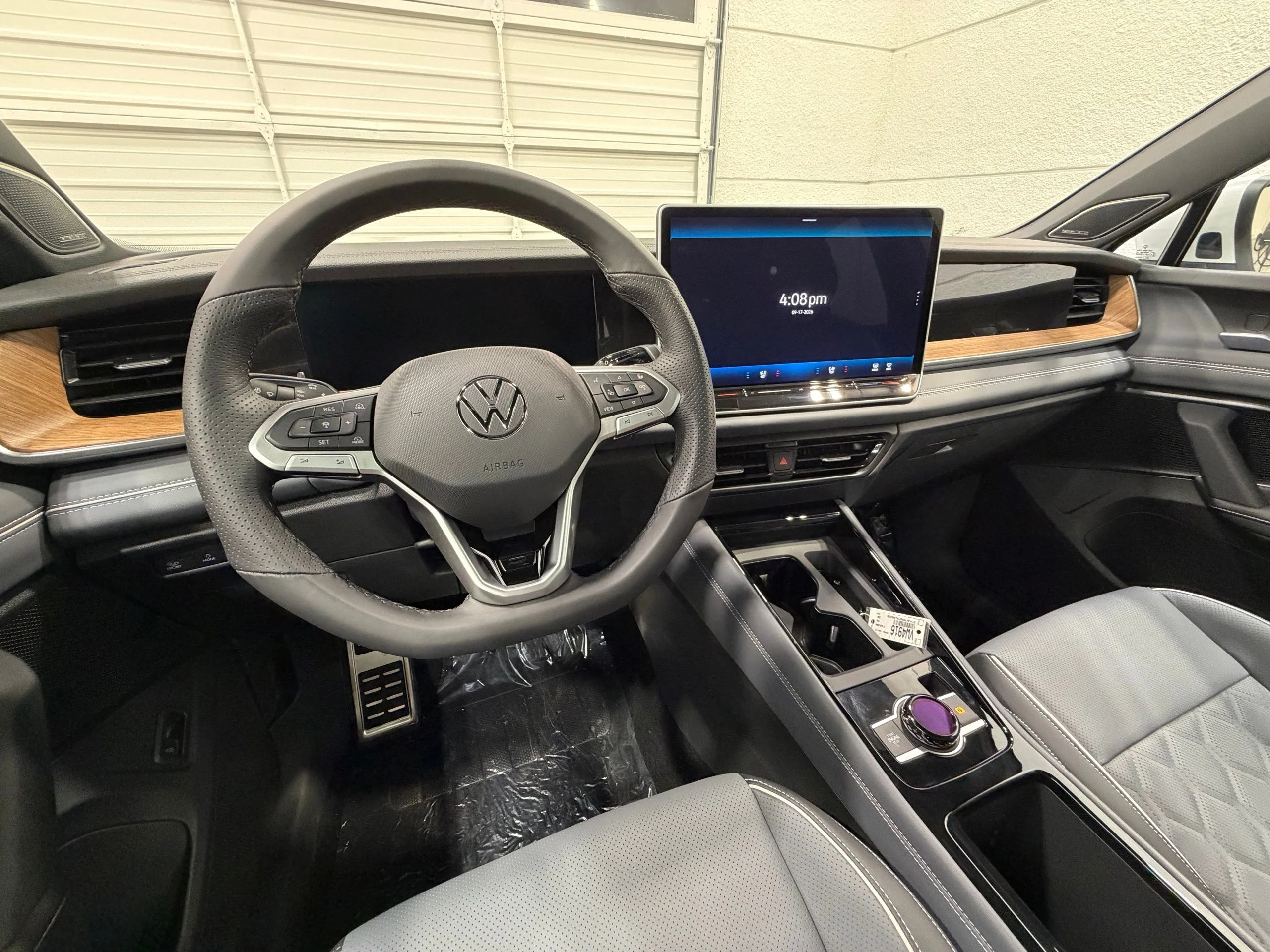New 2026 White Volkswagen SEL R-Line Turbo image 41