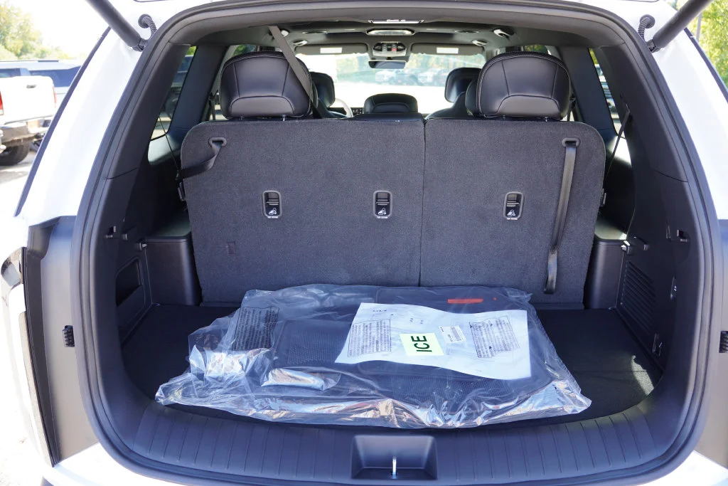 Certified Used 2027 Glacial White Kia EX image 23
