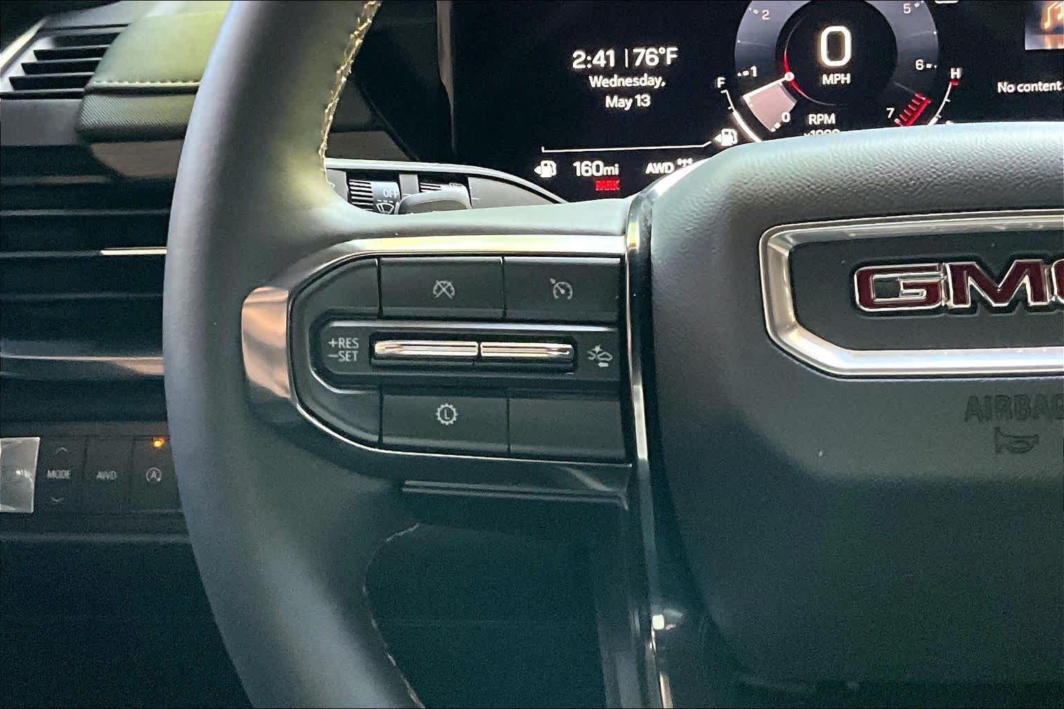 Used 2025 Summit White GMC AWD AT4 image 23