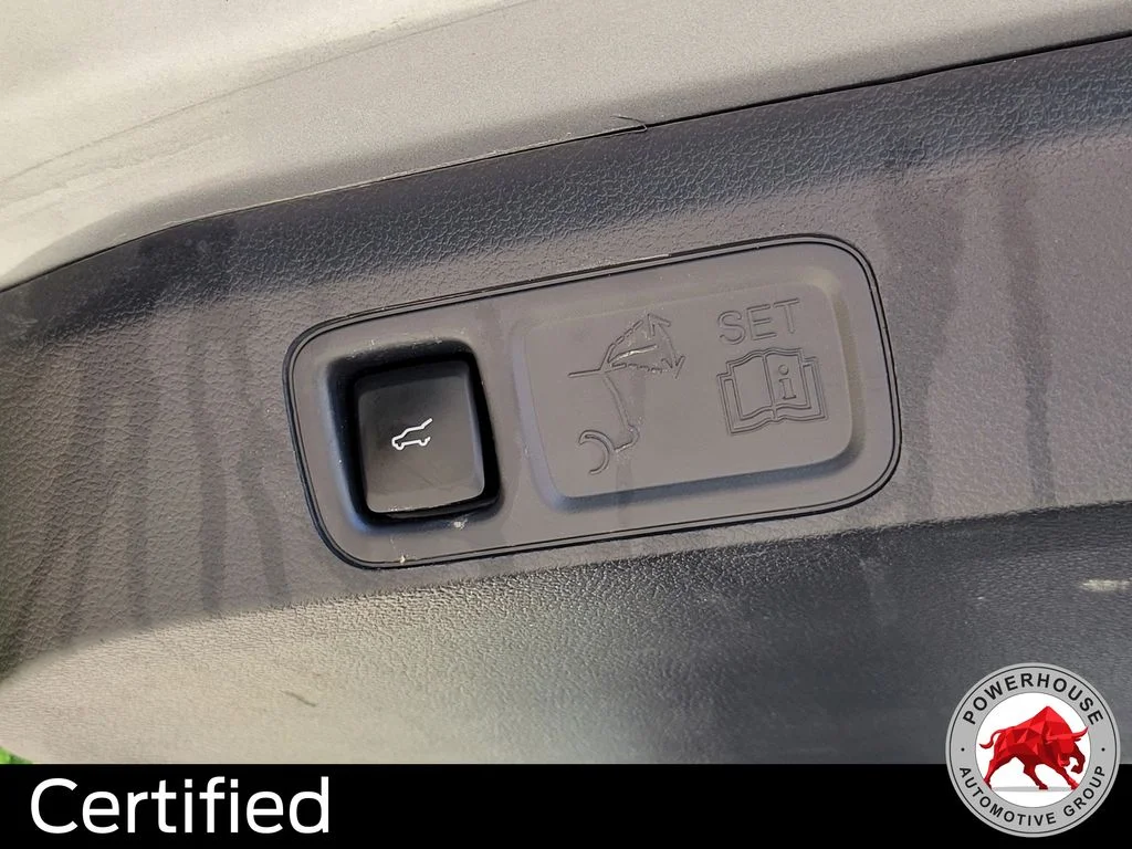 Used 2023 Silver Ford XLT image 14
