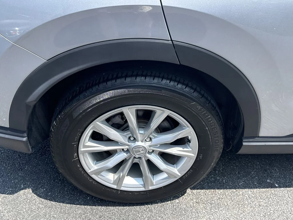 Used 2024  Honda EX image 12