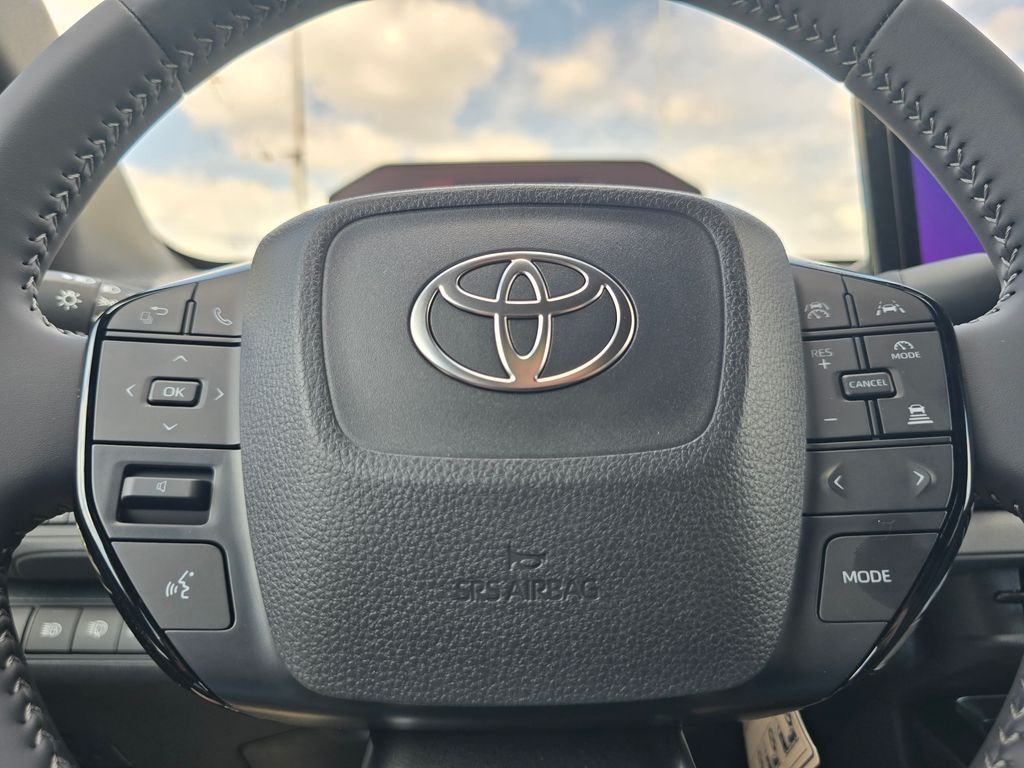New 2026 Wind Chill Pearl <sup>1</sup> Toyota  XLE image 24