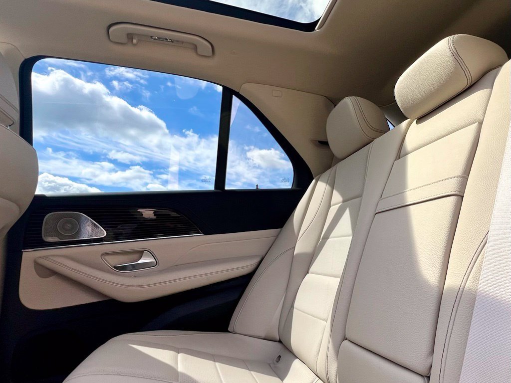 Certified Used 2024 Black Mercedes-Benz GLE 450 image 21