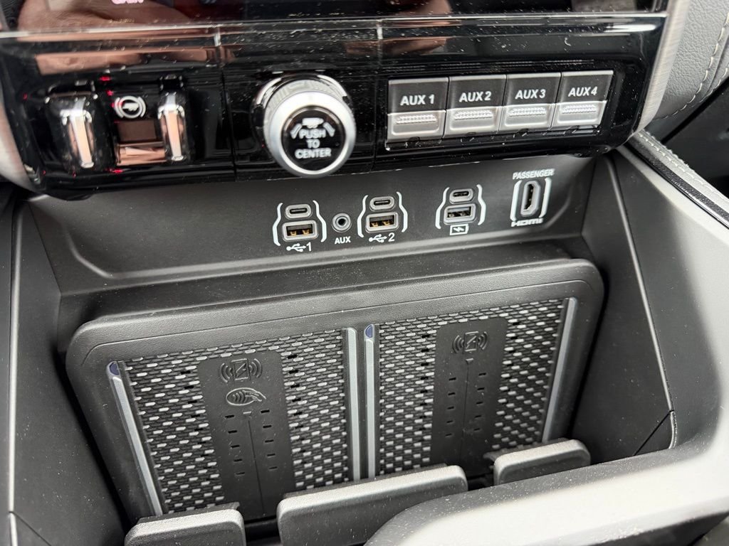 New 2026 Diamond Black Crystal Pearl-Coat Exterior Paint RAM RHO image 27