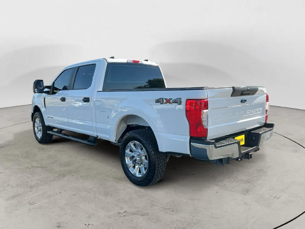 Used 2021 White Ford XL image 11