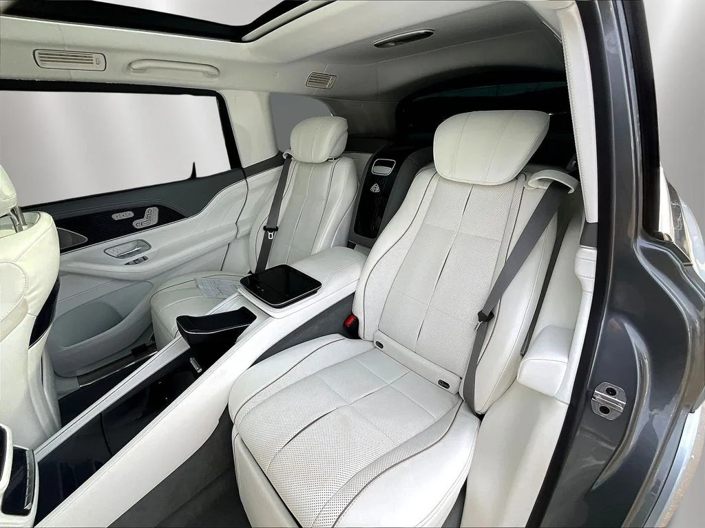 Used 2023 Cirrus Silver Metallic Mercedes-Benz Maybach GLS 600 image 22
