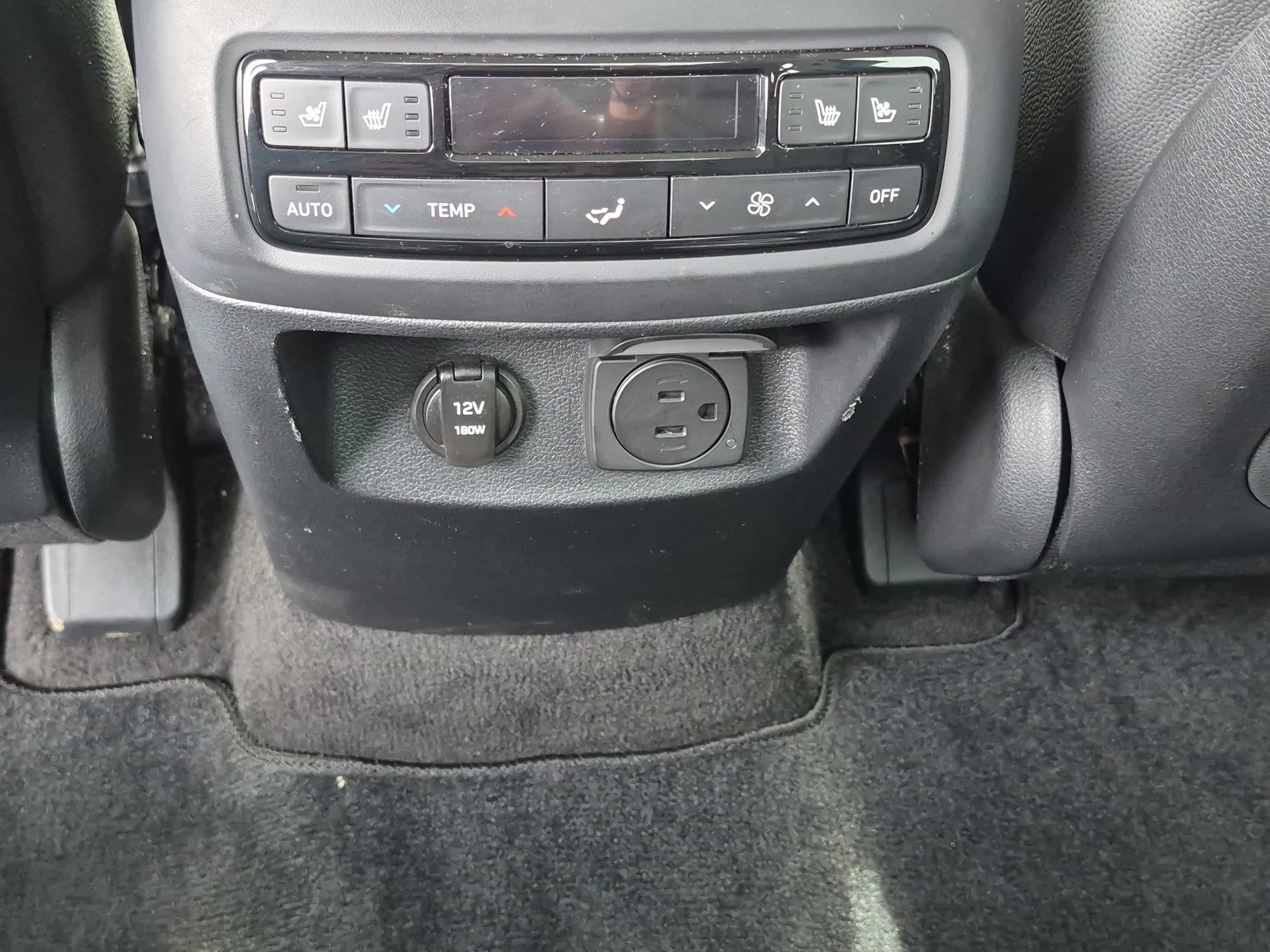 Used 2025 Hyper White Hyundai Limited image 33