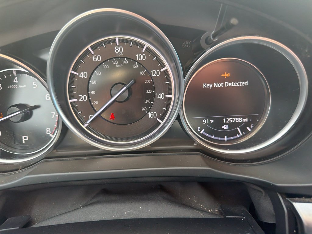 Used 2020 White Mazda Touring image 12