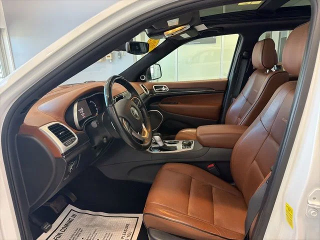Used 2021 White Jeep Summit image 12