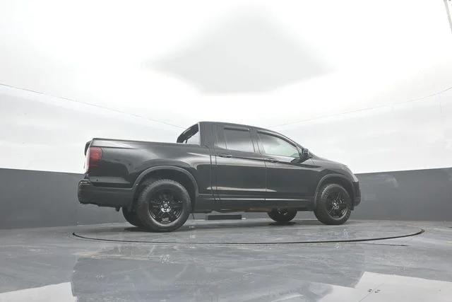 Certified Used 2018 Crystal Black Honda Black Edition image 40