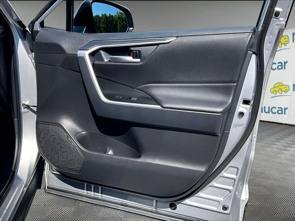 Used 2025 Silver Toyota XLE image 12