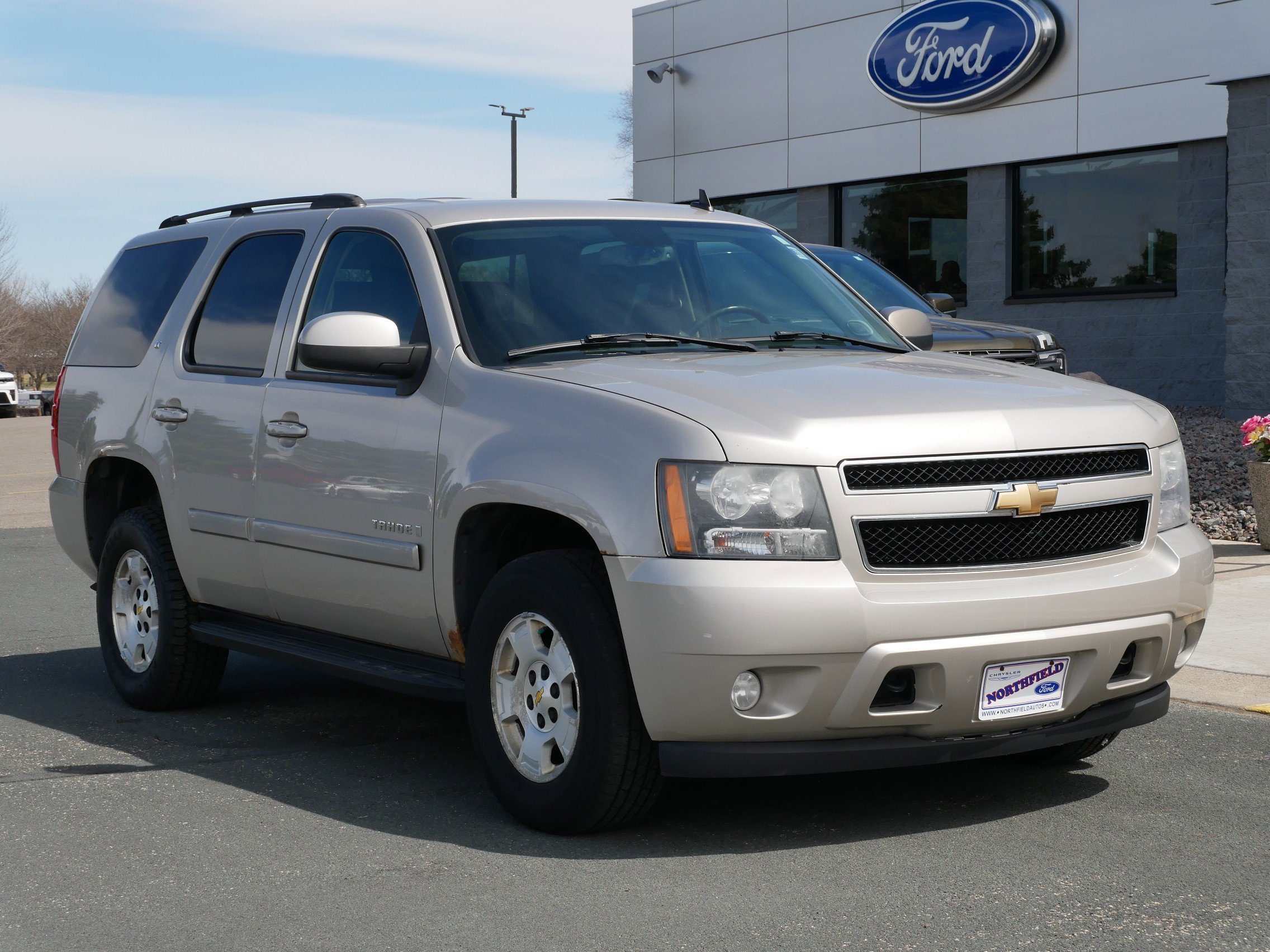 Used 2007 Chevrolet Tahoe LT with VIN 1GNFK13027R239729 for sale in Northfield, Minnesota