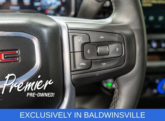 Used 2025 Sterling Metallic GMC SLE image 21