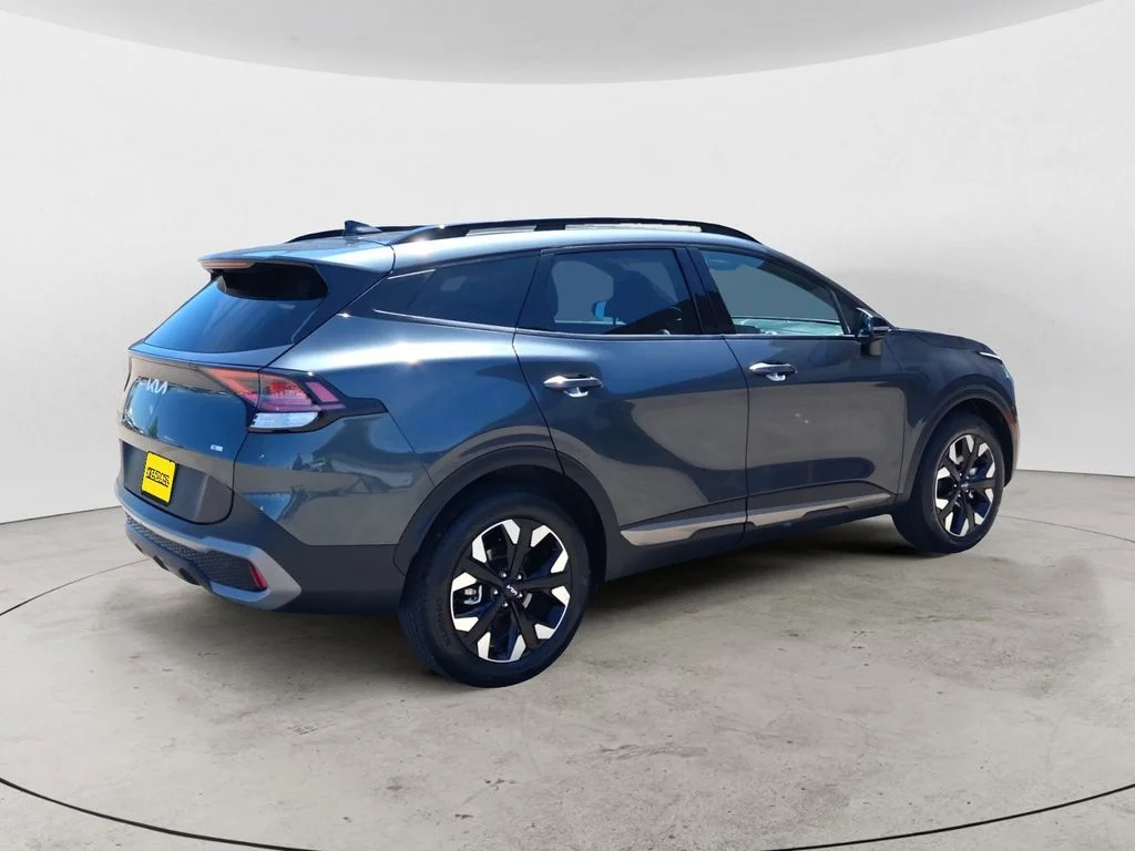 Used 2023 Gray Kia X-Line image 5