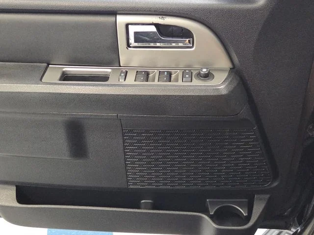 Used 2015  Ford XLT image 32