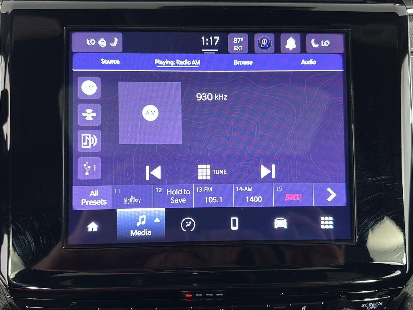 Used 2025 Silver Zynith Jeep Altitude X image 31
