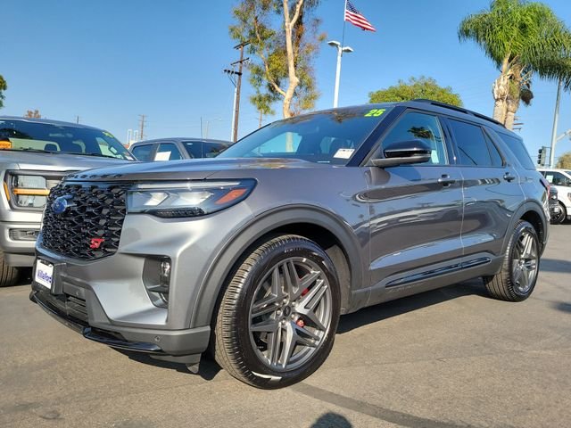 Used 2025 Carbonized Gray Metallic Ford ST image 27