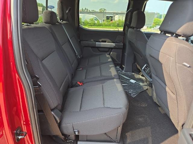 New 2026 Ruby Red Metallic Tinted Clearcoat Ford XLT image 42
