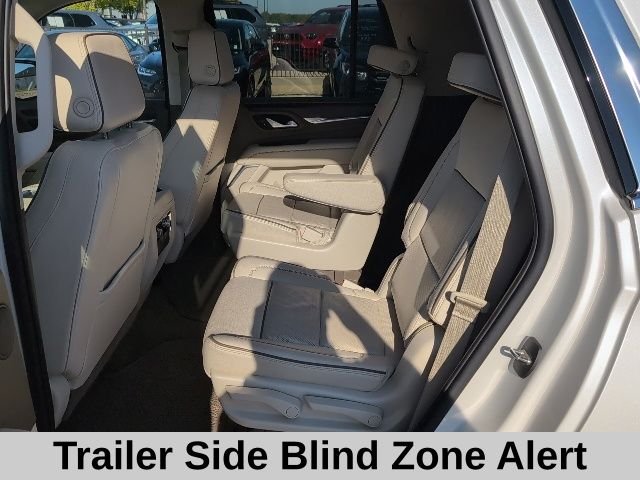 Used 2022 White GMC Denali image 13