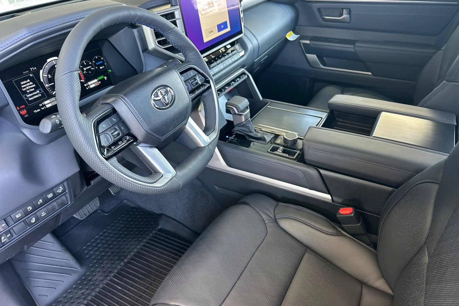 New 2026 Wind Chill Pearl <sup>1</sup> Toyota Tundra Platinum image 9