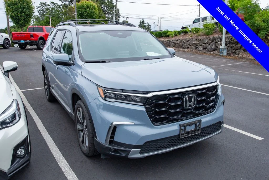 Certified Used 2024 Sonic Gray Pearl Honda Touring image 1