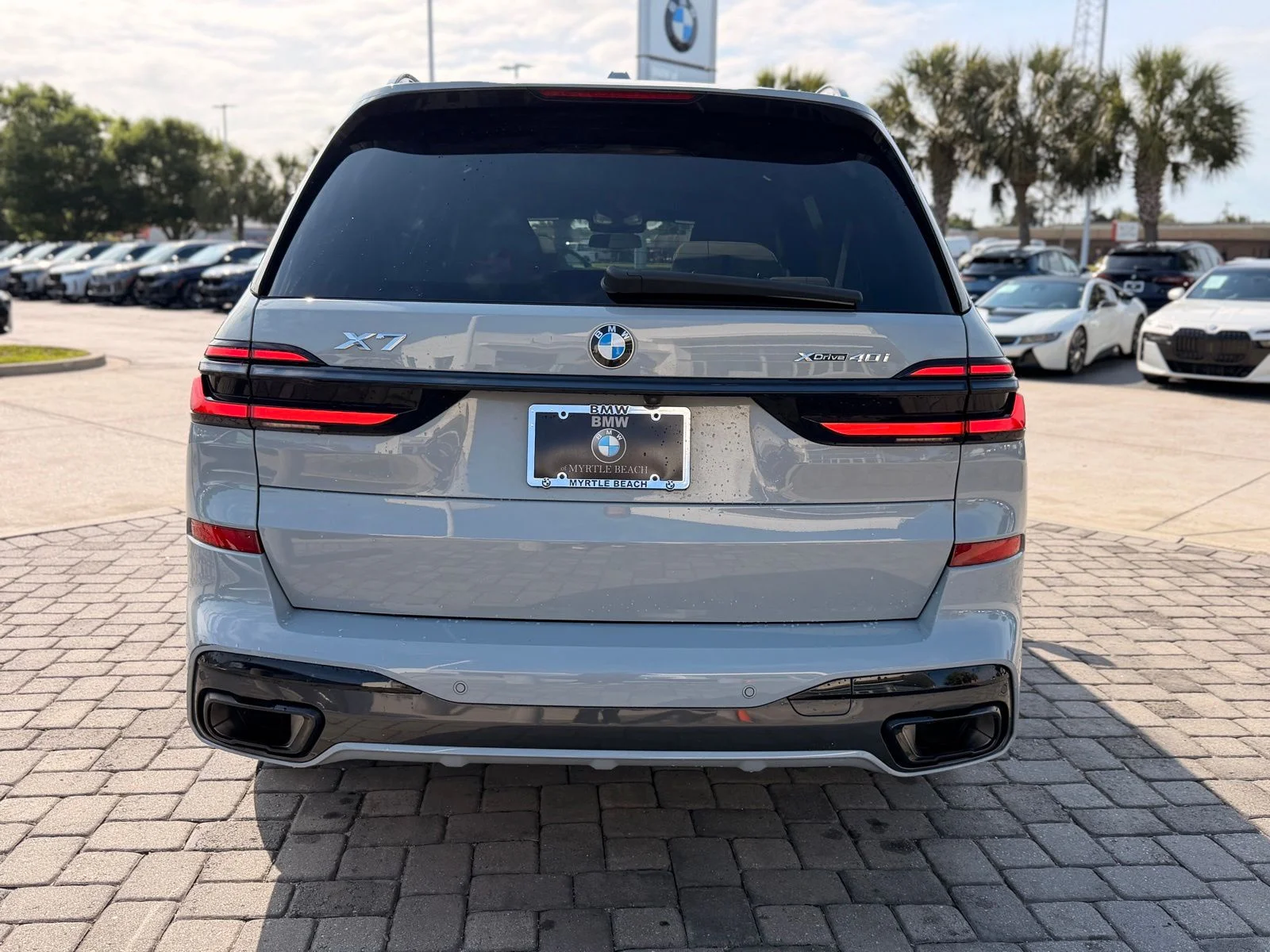 Used 2024 Gray Metallic BMW xDrive40i image 10