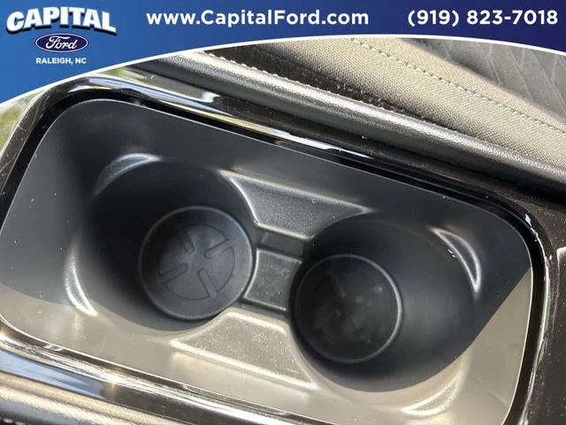 Used 2024 White Nissan SV image 31