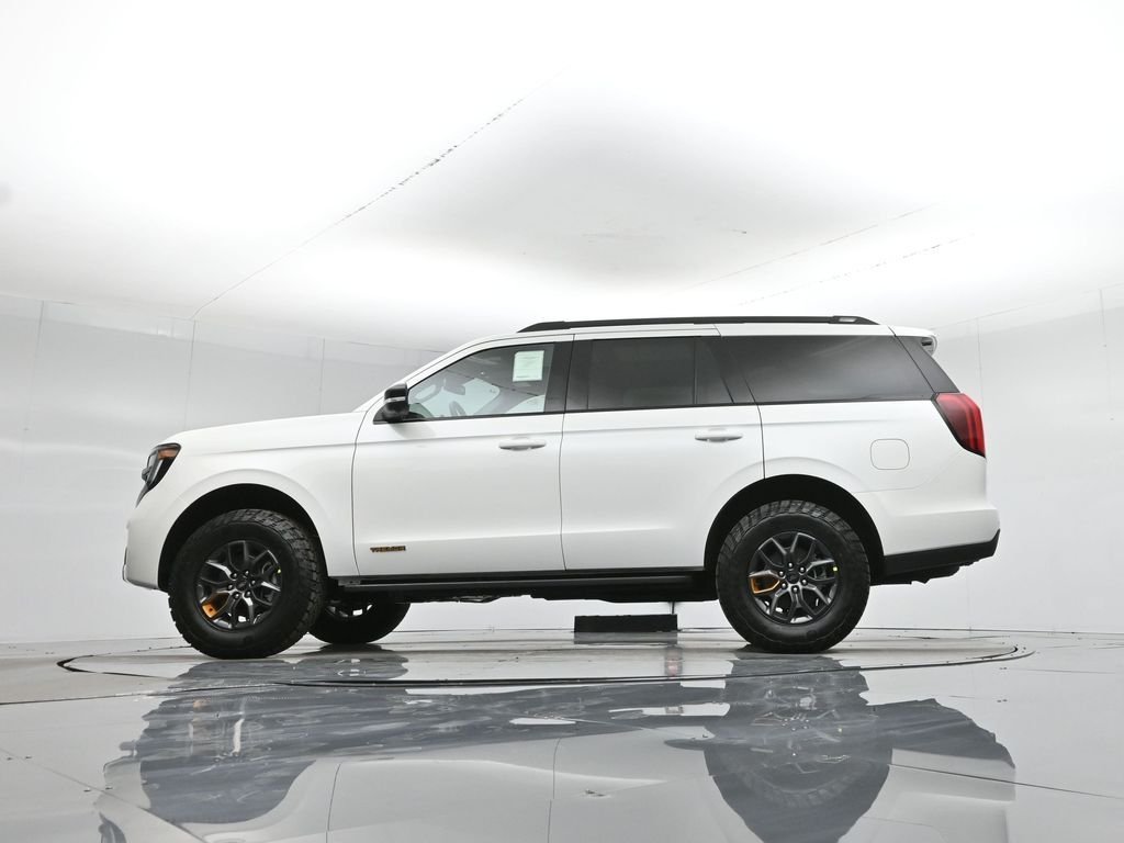 New 2026 Star White Metallic Tri-Coat Ford Tremor image 56