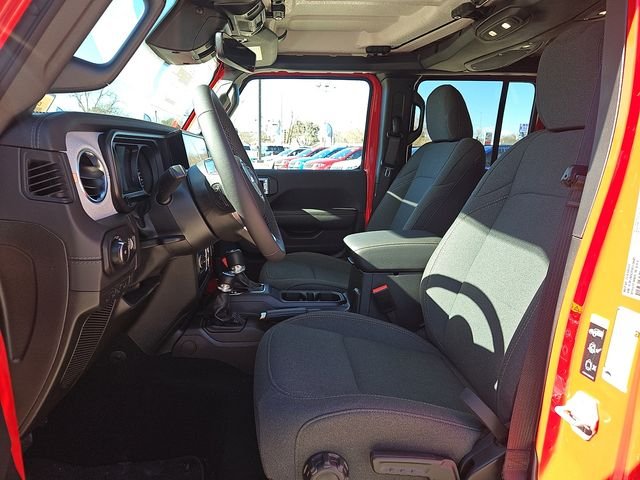 2026 Jeep Wrangler 4-Door Sahara - Photo 15