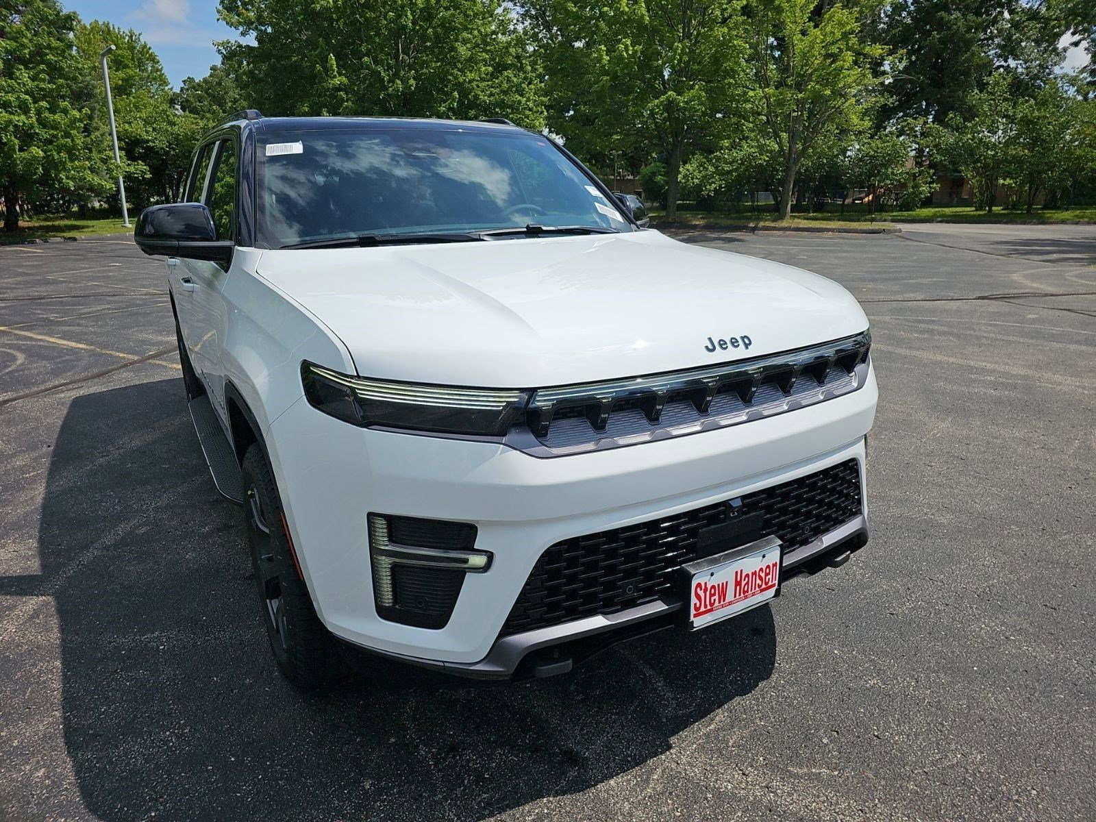 New 2026 Bright White Clearcoat Jeep Upland image 7