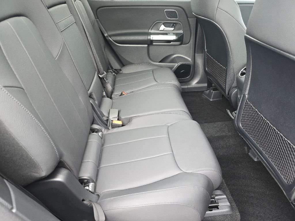 New 2026 Night Black Mercedes-Benz GLB 250 image 20
