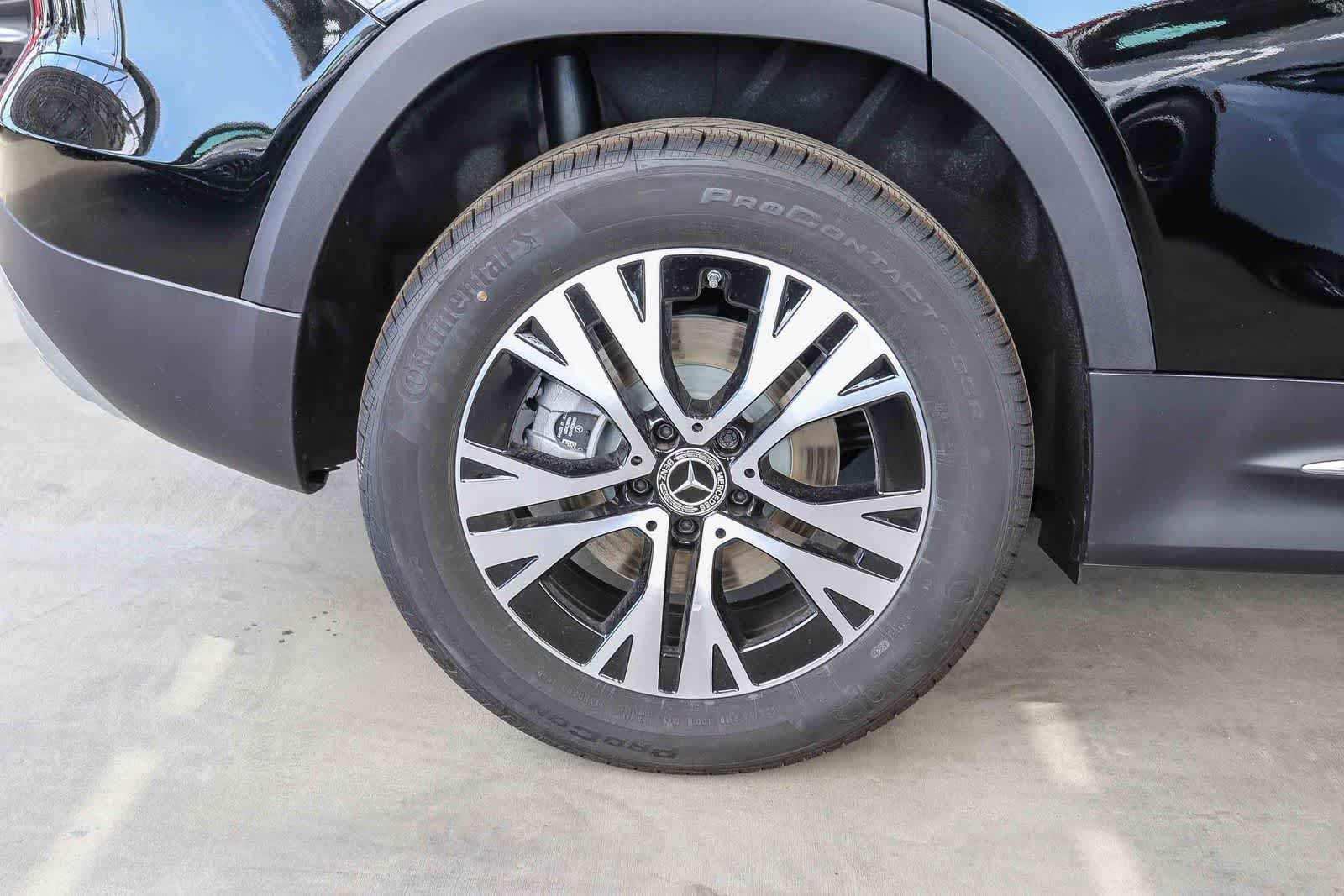New 2026 Night Black Mercedes-Benz GLB 250 image 10
