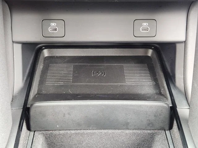 Certified Used 2025 Black Land Rover S image 18