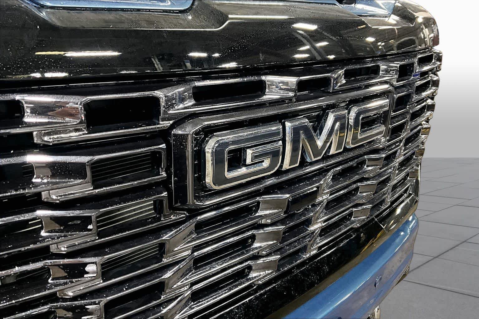 Used 2026 Downpour Metallic GMC Denali Ultimate image 29