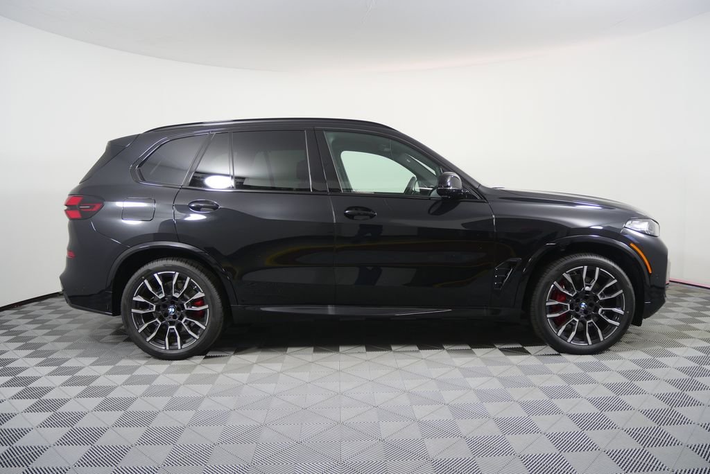 New 2026 Black Sapphire Metallic BMW M60i image 2