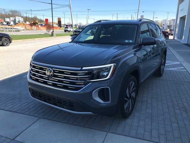 New 2026 Pure Gray Volkswagen 2.0T SEL image 4