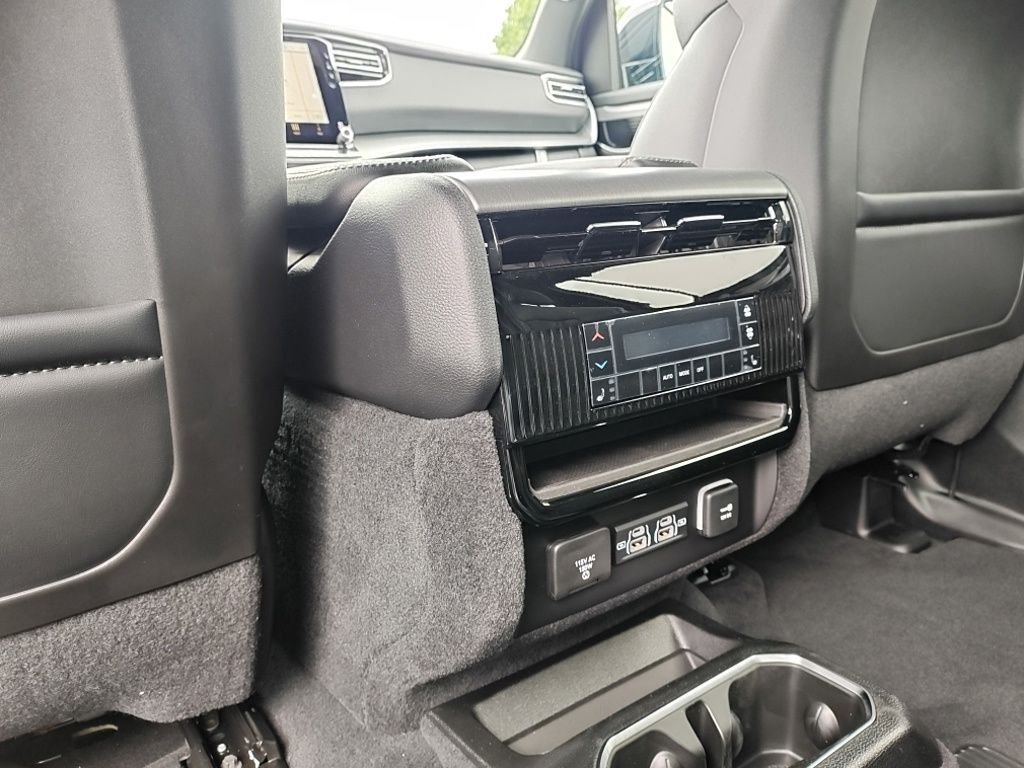 New 2026 High Gloss Black Exterior Paint Jeep Limited Reserve image 32