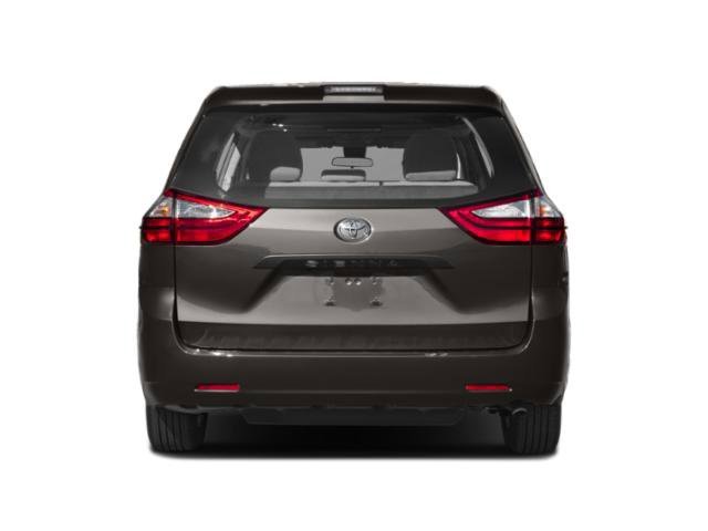 Used 2018  Toyota L image 5